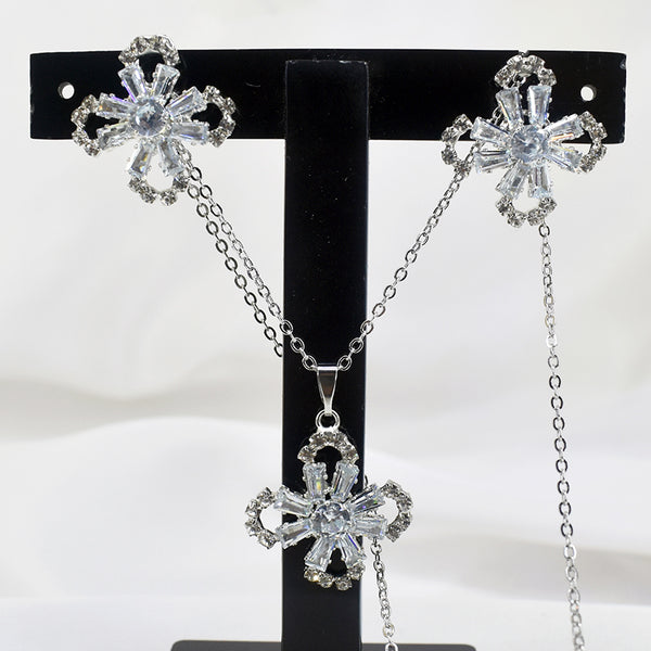 Lunar Bloom: Moonlight Four-Petal Necklace Set