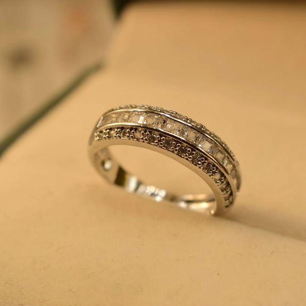 Sparkling Splendor: CZ Diamond Ring