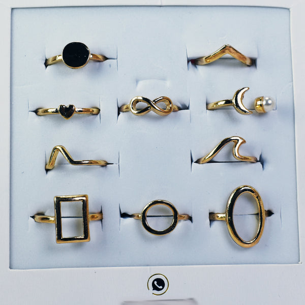 Golden Glamour: 10 Chic Rings for Fashionable Teen Girls